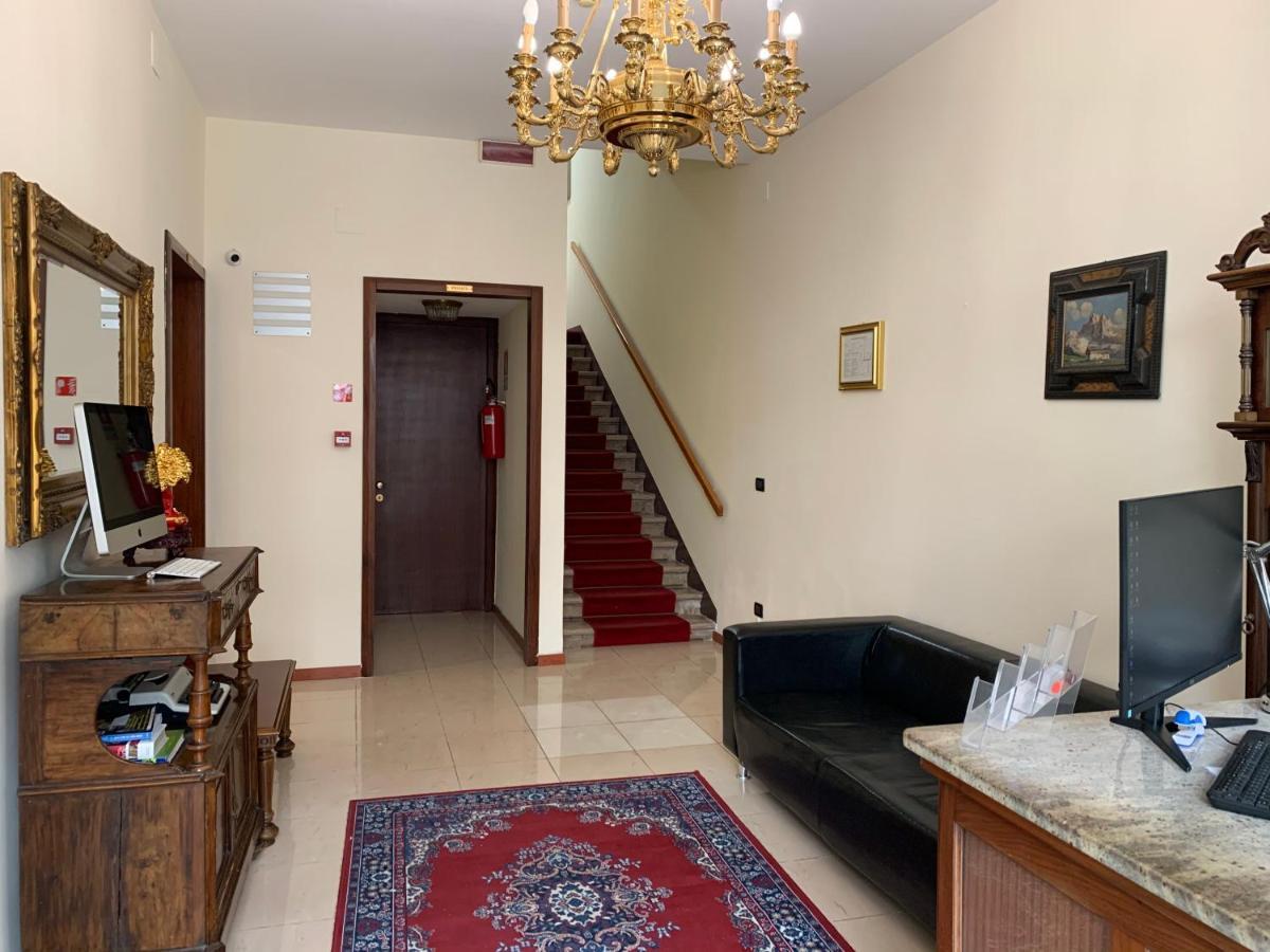 Hotel Cortina Mestre Bagian luar foto